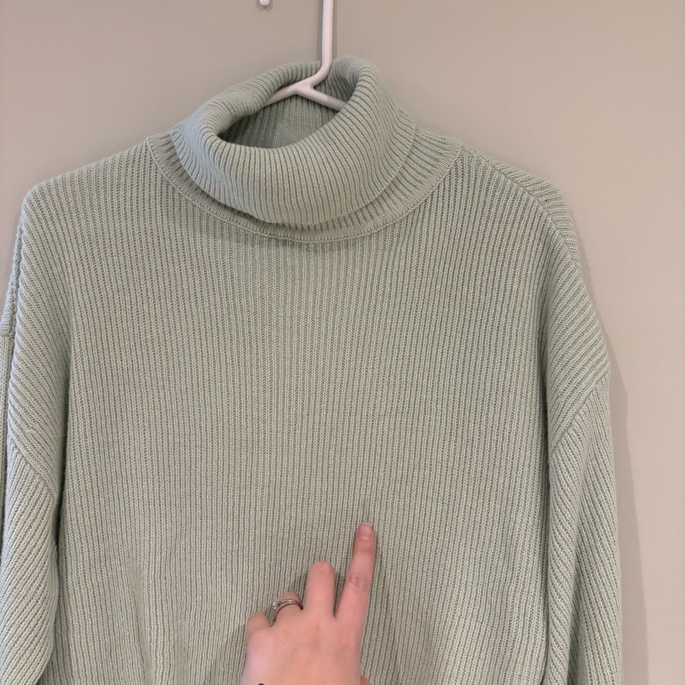 Divided Mint Ribbed Turtleneck Sweater Large - Picture 4 of 6